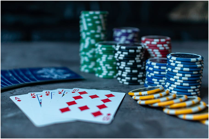 Sign up at the reliable gambling platform and play baccarat game
